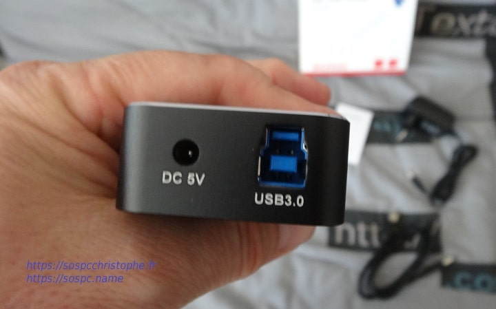 HUB USB 3.0 à 7 ports avec prise d'alimentation pour interrupteur